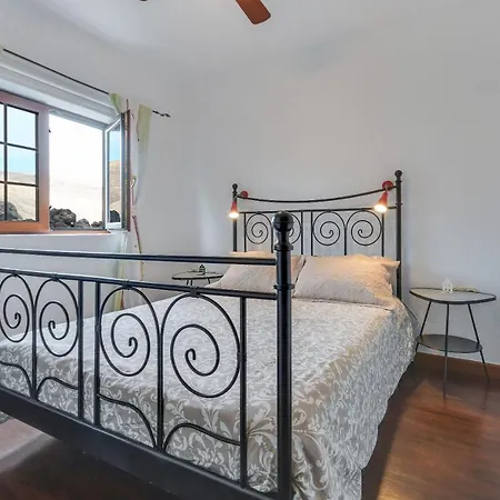 Casa Abuelo Rafa * أورزولا