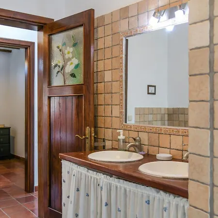 Casa Abuelo Rafa * أورزولا